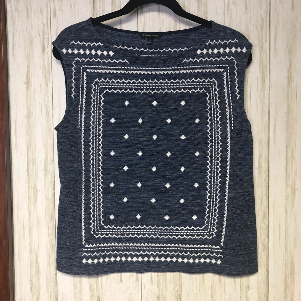 Banana Republic Blue Sleeveless Top White Embroidery Size M